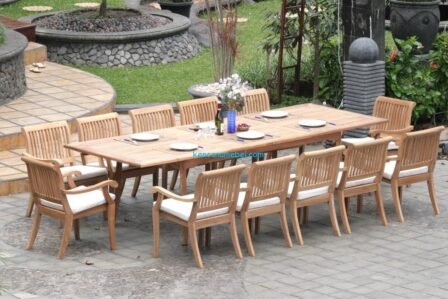 Meja Makan Minimalis Outdoor