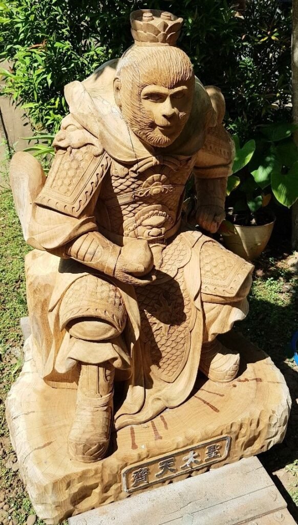 Patung Kera Sakti Kayu Ukiran