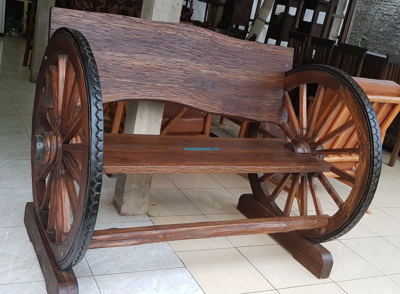 Kursi Dokar Kayu Trembesi