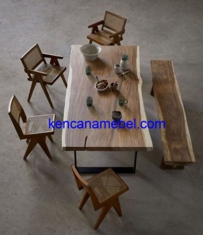 Meja Makan Trembesi, Kursi Makan