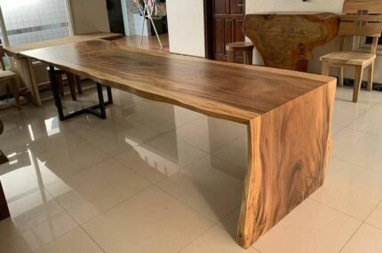 Meja Rapat Kayu Trembesi Utuh